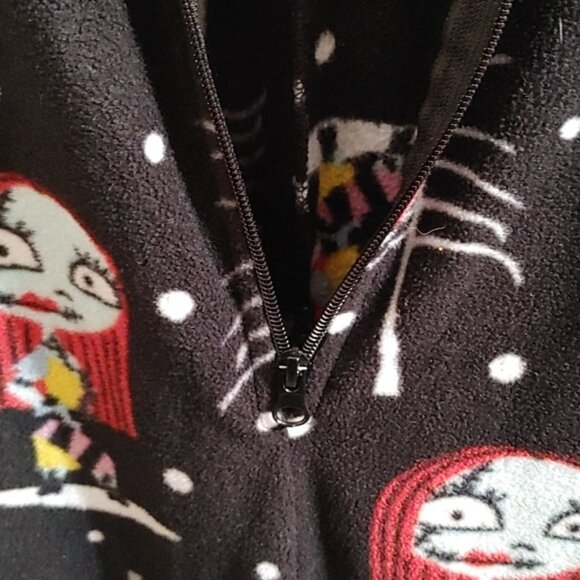 Disney Nightmare Before Christmas sleeper adult onesie size M one piece - Picture 10 of 10